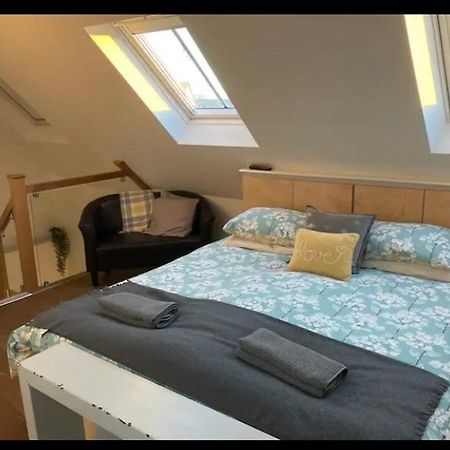 Stans Place Self Catering Cottage Malmesbury Bagian luar foto